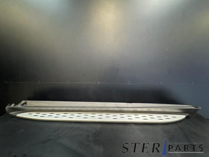 Ensemble marche-pied gauche + droite d'un Mercedes GLE (040), 3 mois de garantie, Utilisé, -, -