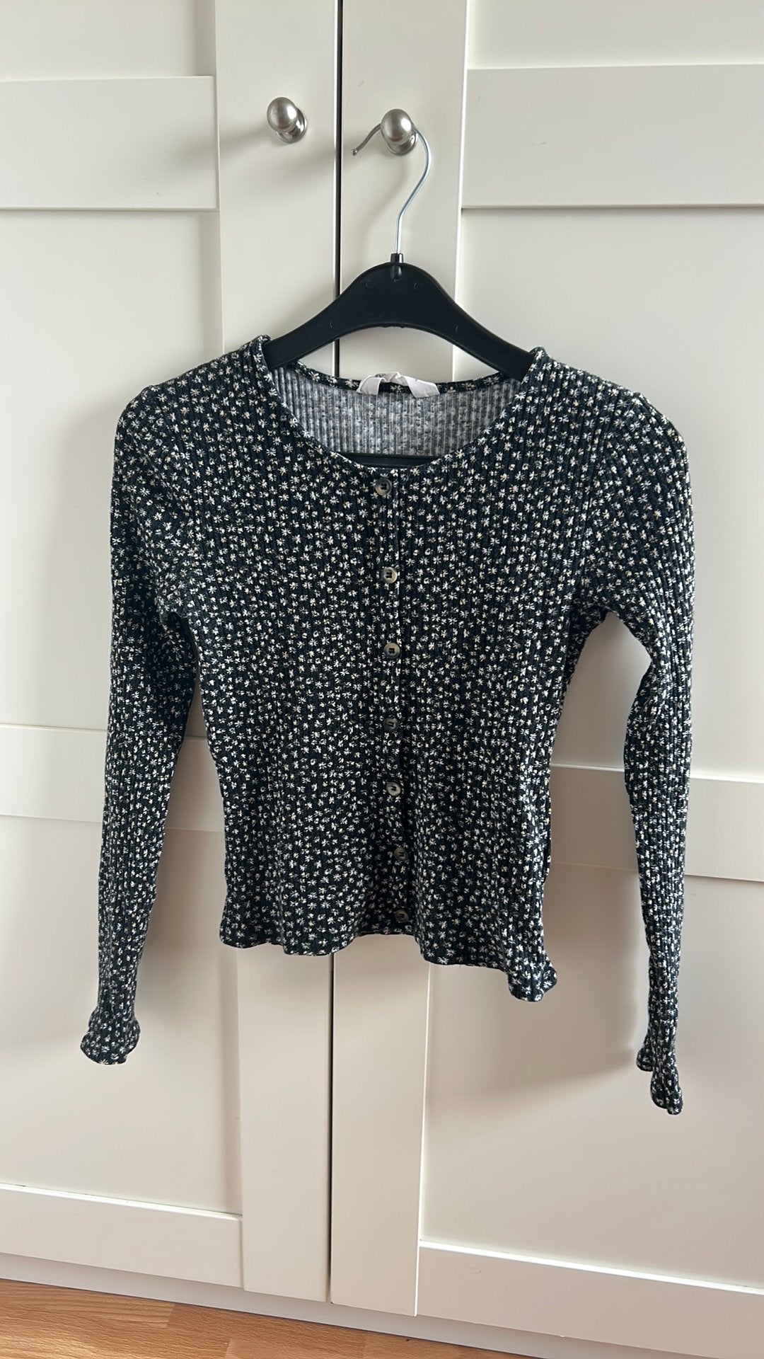 manches longues avec fleurs, Enfants & Bébés, Vêtements enfant | Taille 158, Envoi, Comme neuf, Fille, Chemise ou À manches longues