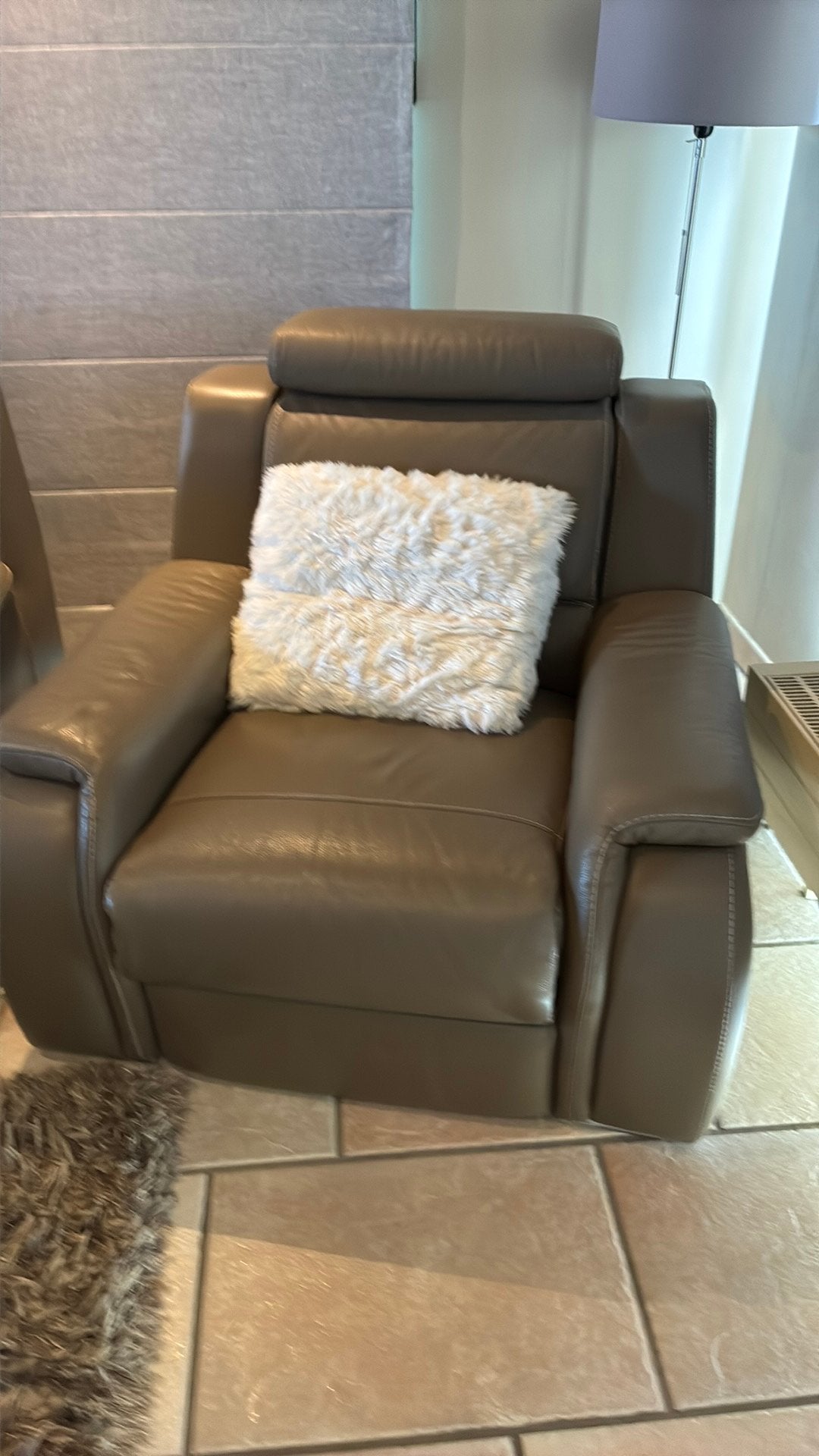 Lederen relax zetels (1 en 3 zit) + lederen 2 zit. Kl. taupe, Huis en Inrichting, Fauteuils, Ophalen, Gebruikt, Leer, Modern