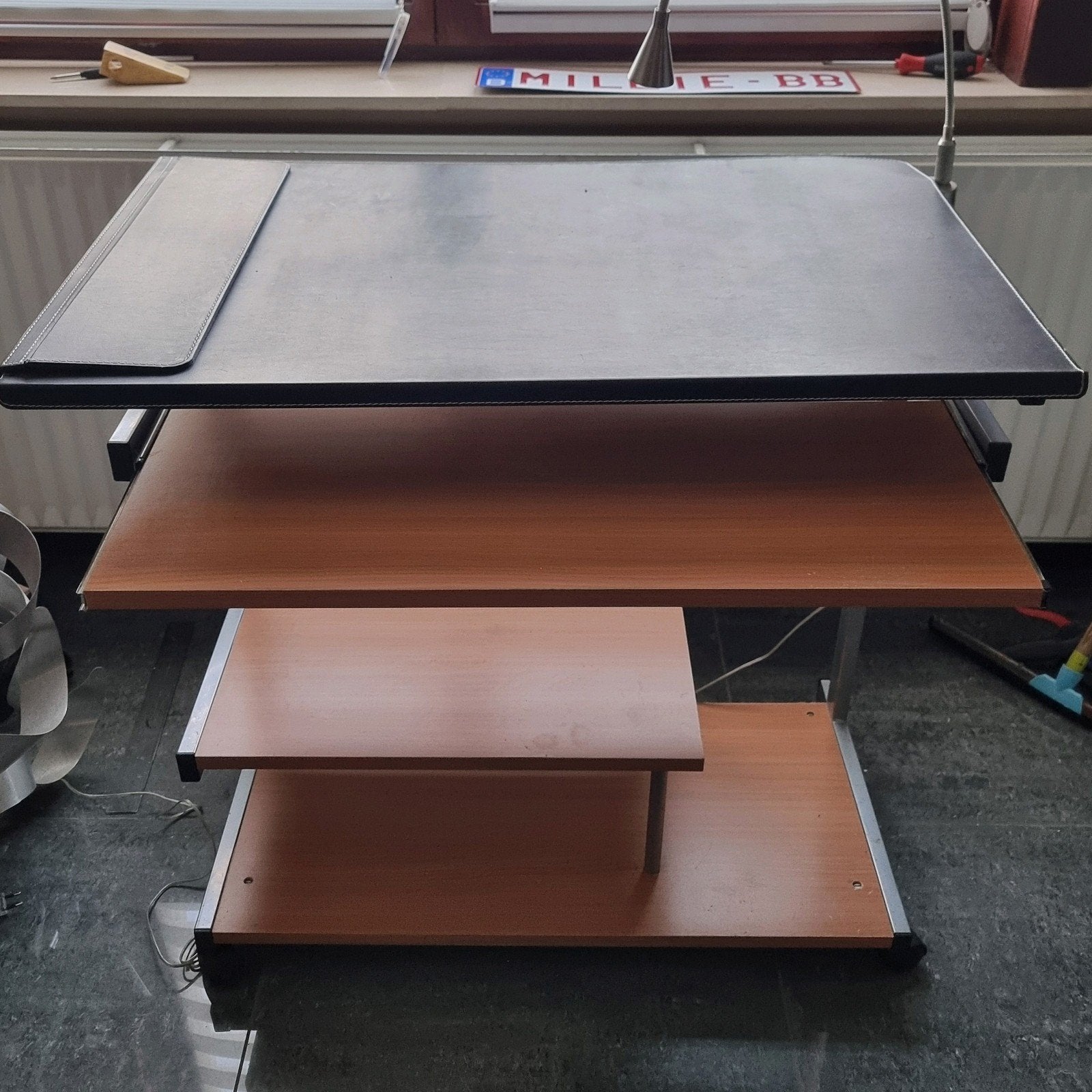 bureau vendu avec le support, Ophalen, Gebruikt, 70 tot 120 cm, 70 tot 120 cm