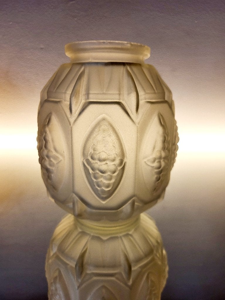 Art deco vaas frosted persglas met floraal decor, Frankrijk, Ophalen of Verzenden