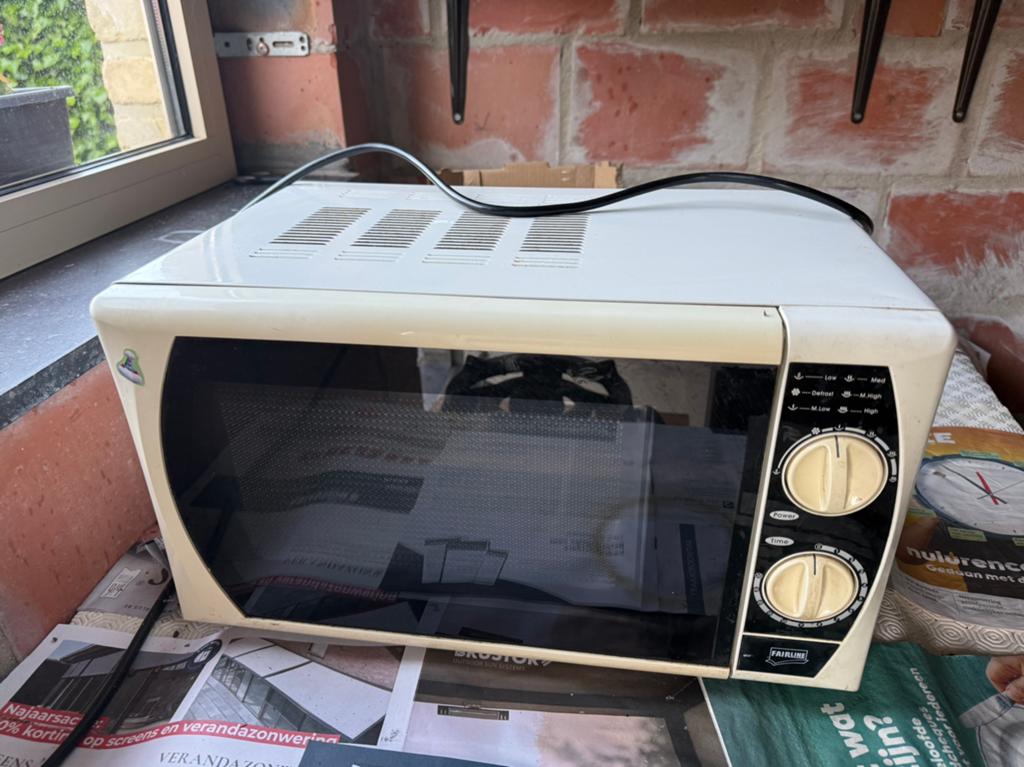Micro-ondes Fairline - Micro-ondes compact - Fonctionne bien, Enlèvement, Utilisé, Micro-ondes