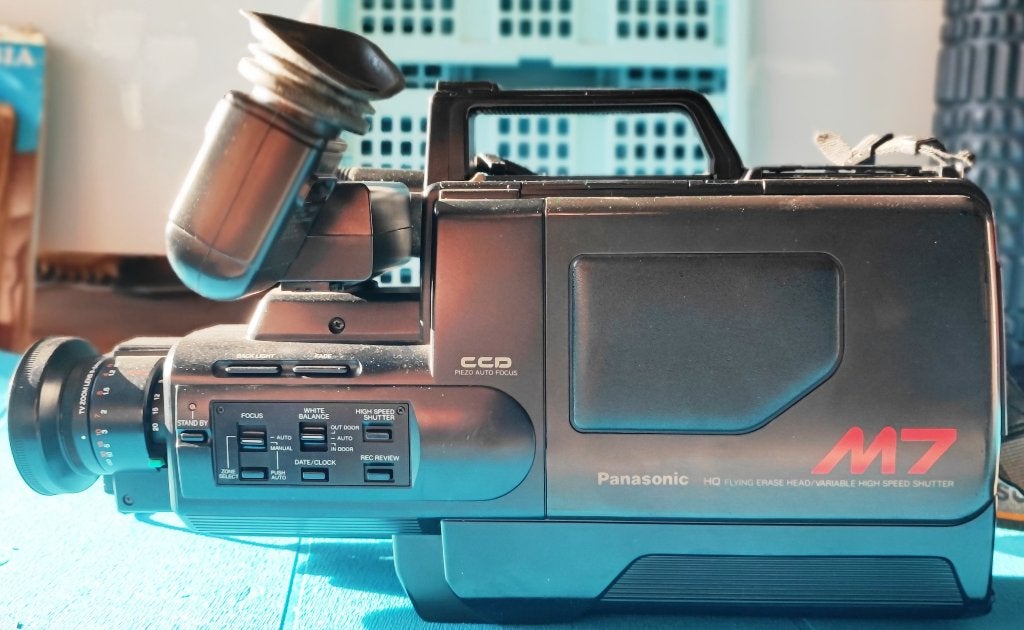 Video Camera vhs, TV, Hi-fi & Vidéo, Caméscopes analogiques, Enlèvement, VHS ou SVHS, Caméra