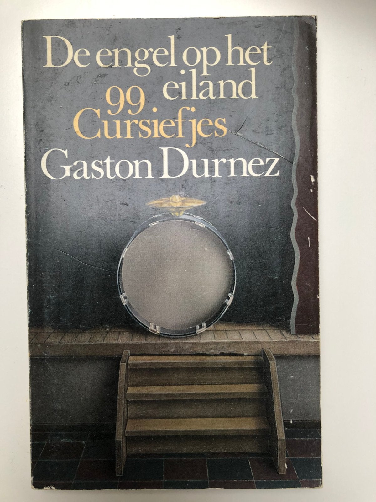 De engel op het eiland: 99 cursiefjes - Gaston Durnez, Ophalen of Verzenden, Gelezen