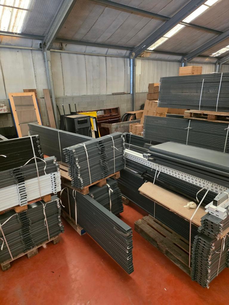 300 meter magazijn winkel rekken, Ophalen