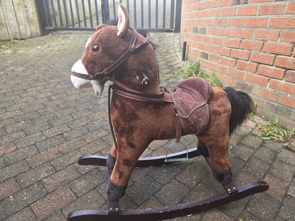Cheval à bascule pour enfant, Enlèvement, Utilisé