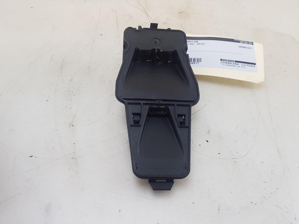 CAMERA VOOR Volvo V60 I (FW / GW) (01-2010/12-2018), Auto-onderdelen, Dhr. J. Ham, Gebruikt, Administratie@autoham.nl, Volvo