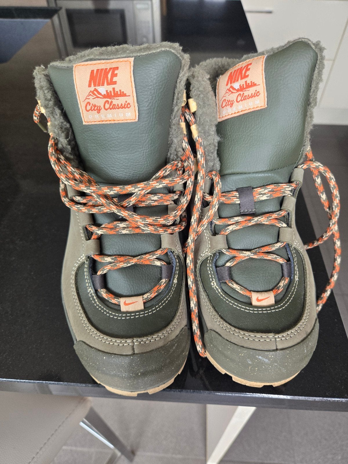 Nike winterboots City Classic Premium, Ophalen