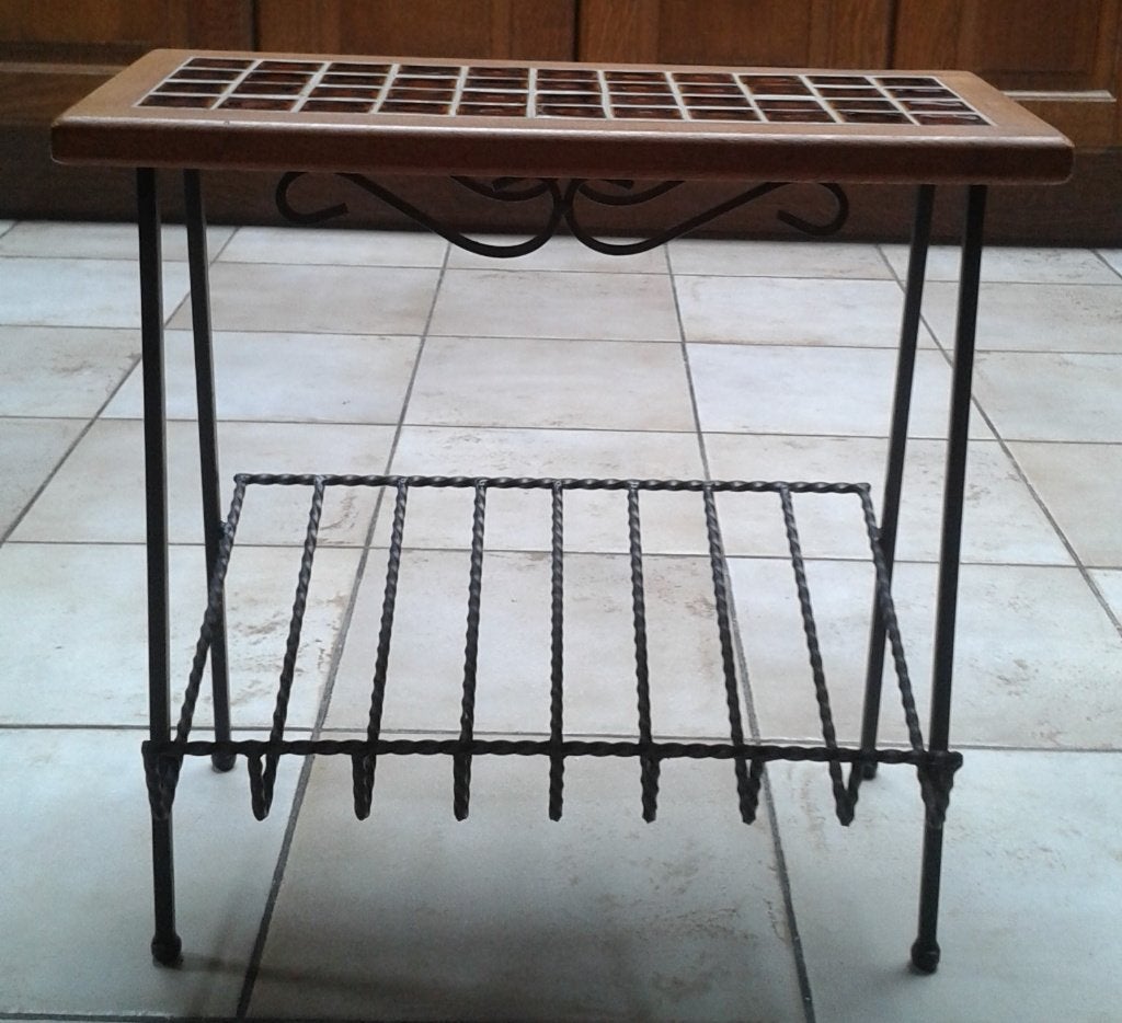 Table d'appoint avec porte-journaux - Porte-revues, Autres matériaux, Corbeille à journaux, Autres styles, Comme neuf