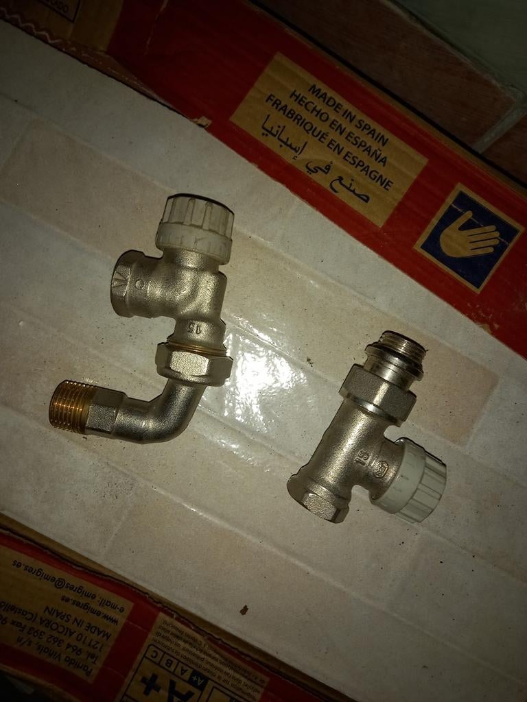 2 piece pour radiateur neuf