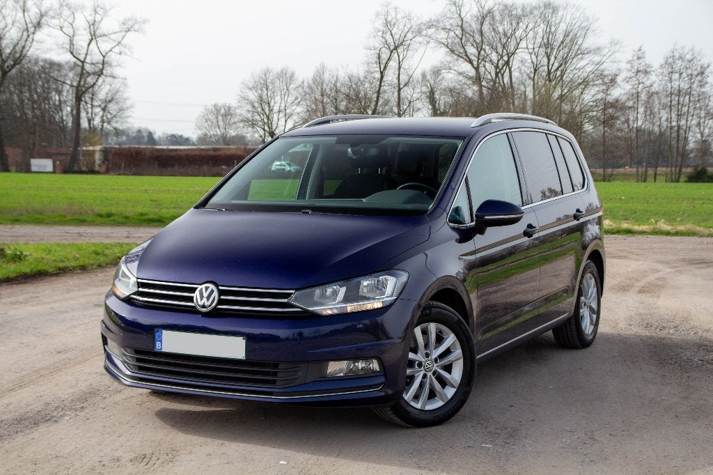 Volkswagen Touran 2.0 TDi 150pk / 2017 / 167.987km, Autos, Achat, Entreprise, Alcantara, Noir
