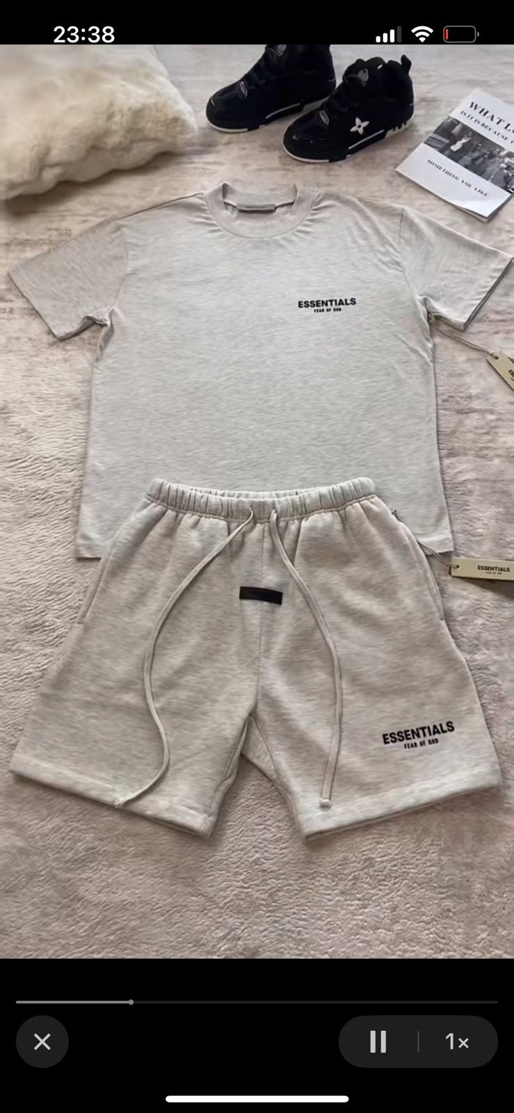 Esentials short, Maat 42/44 (L), Ophalen of Verzenden, Zo goed als nieuw, Grijs