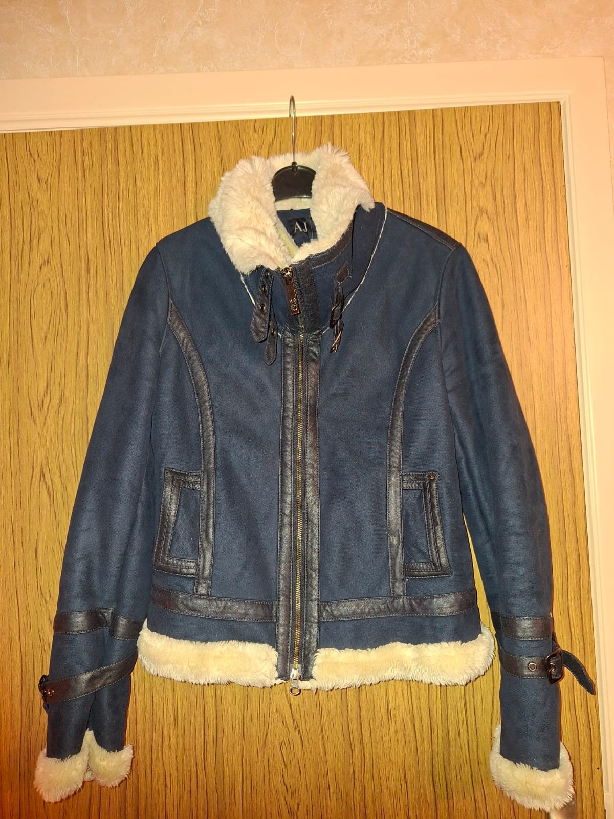 Vintage Armani Jeans bikerjack, Vêtements | Femmes, Enlèvement ou Envoi, Comme neuf, Taille 42/44 (L), Bleu