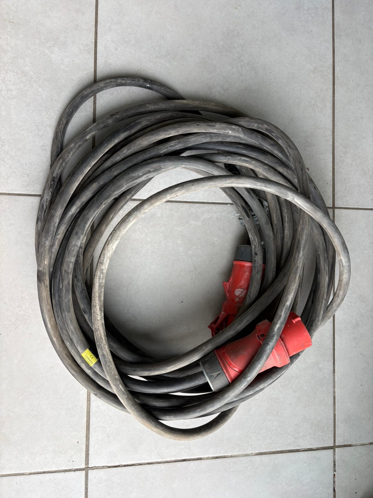 Drijft kracht 32A, Ophalen, Zo goed als nieuw