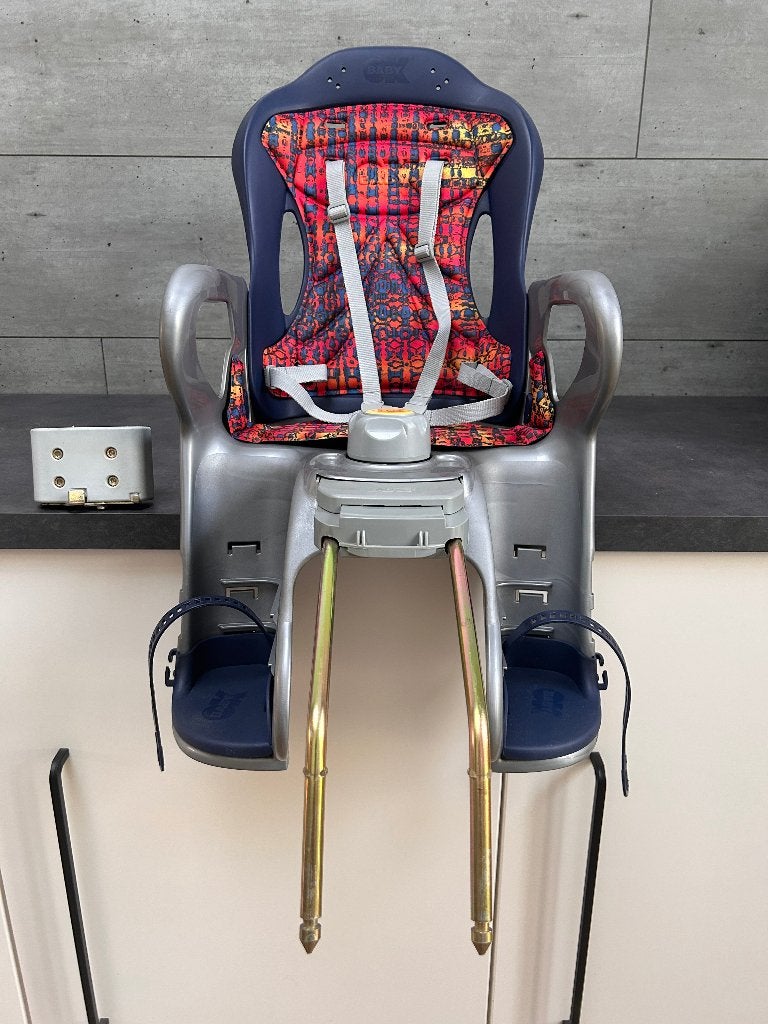 Siège vélo OK BABY SIRIUS complet en TB état (de 9 à 22kg), Vélos & Vélomoteurs, Enlèvement, Comme neuf, Siège arrière, Repose-pieds