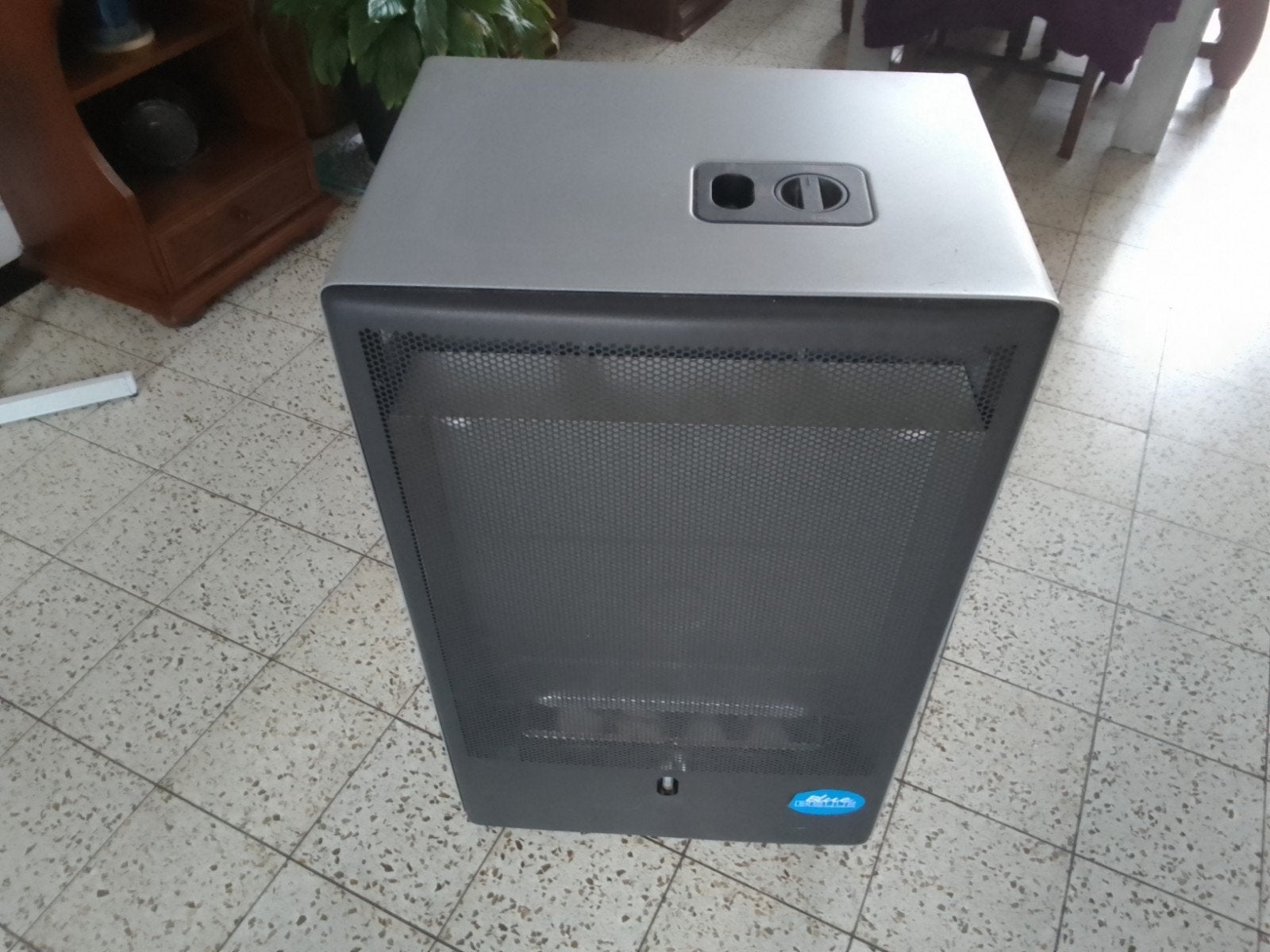 vend chauffage aux gaz avec bonbonne état neuf, Maison & Meubles, Enlèvement ou Envoi, Comme neuf, Chauffage à gaz, Autoportant