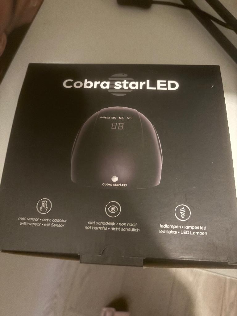 Gellak en uv lamp, Ophalen, Zo goed als nieuw, Hand- en Voetverzorging