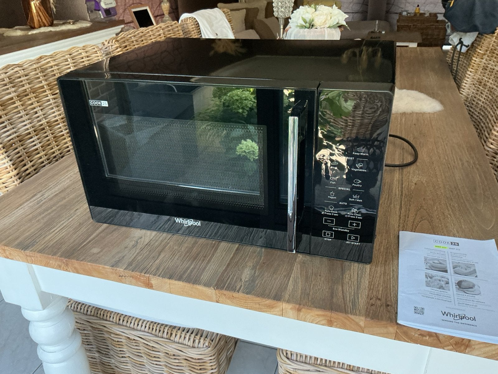 Whirlpool mwp251, Electroménager, Micro-ondes, Enlèvement, Comme neuf, Encastré
