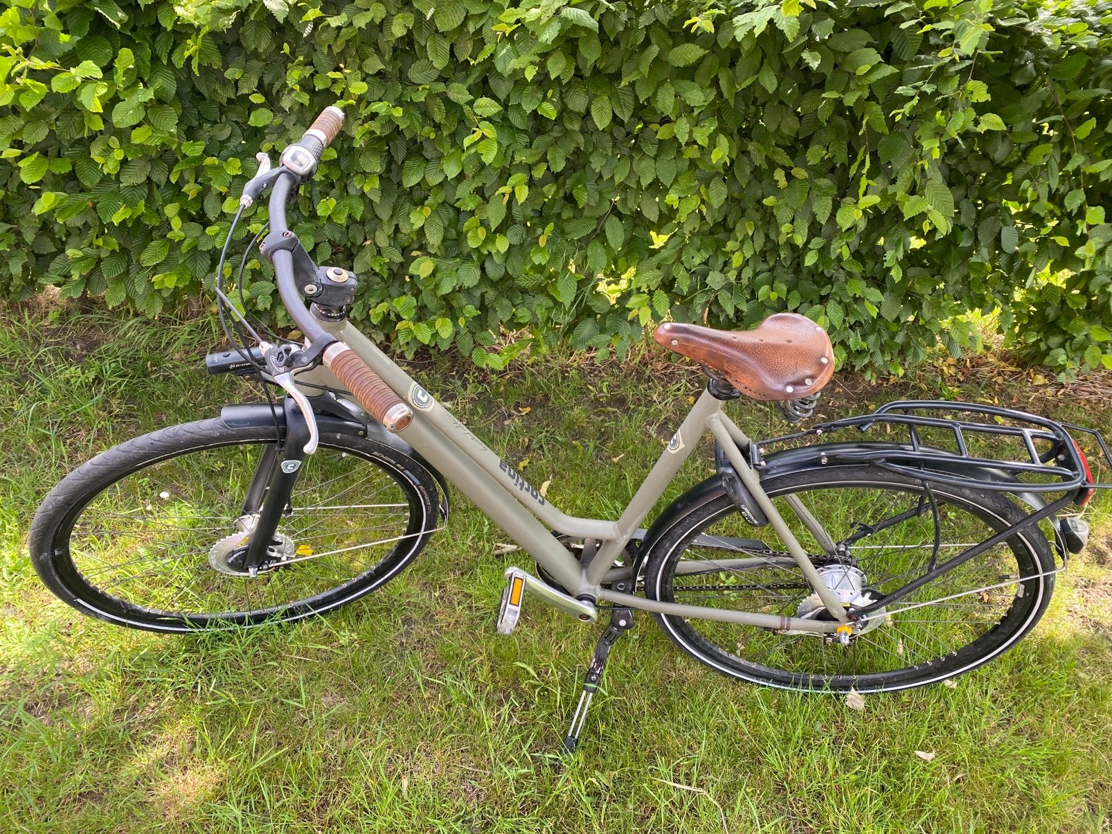 Vélo Cortina Gazelle Esprit pour femmes Bon sans problèmes, Vélos & Vélomoteurs, Frein à tambour, Moins de 10 vitesses, Comme neuf