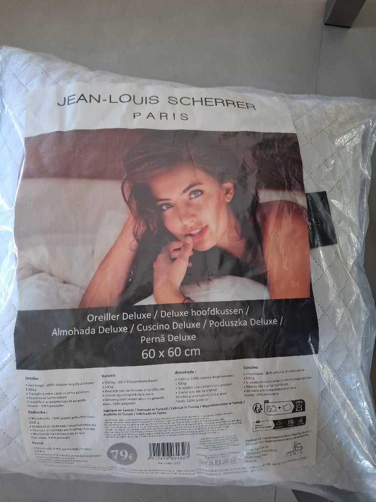 Deux Oreillers jean Louis scherrer 60x60, Enlèvement, Neuf, Blanc, Oreiller