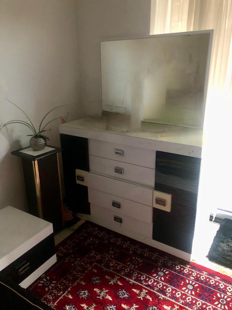 Kast, Enlèvement, Comme neuf