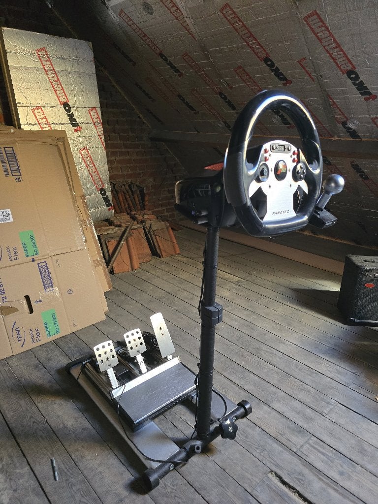Volant Fanatec CSR + pédales CSR Elite + support de volant, Enlèvement, Utilisé, Fanatec