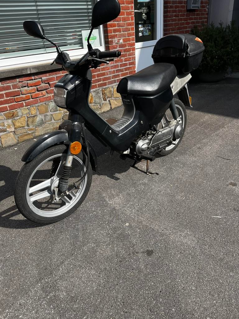 Honda wallaroo a-klasse, Fietsen en Brommers, Ophalen, Gebruikt, Overige modellen, Klasse A (25 km/u)