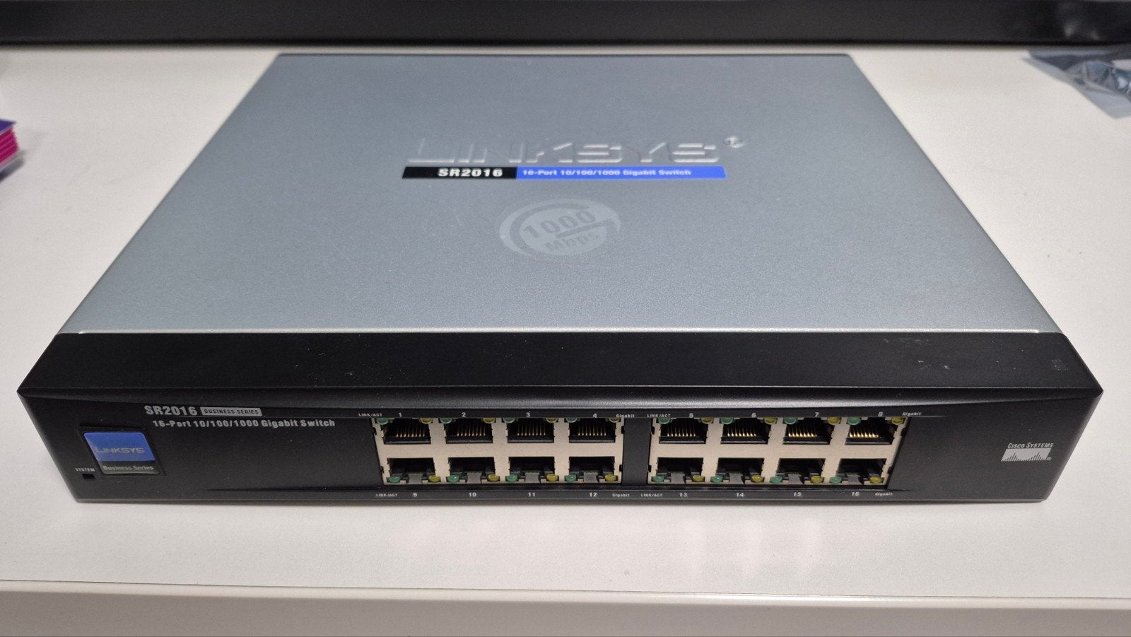 Linksys 16 poort switch SR2016, Ophalen