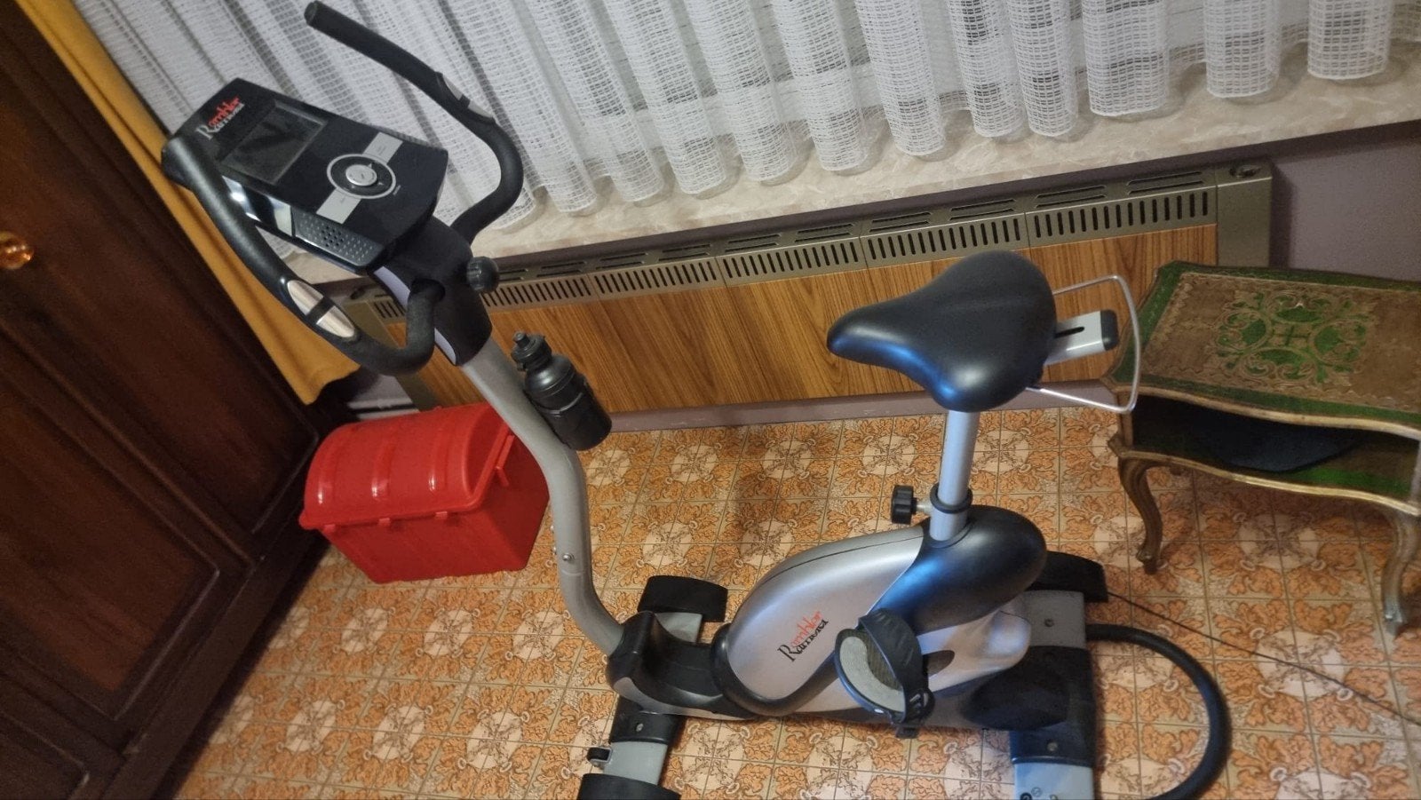home trainer van Rambler, Ophalen