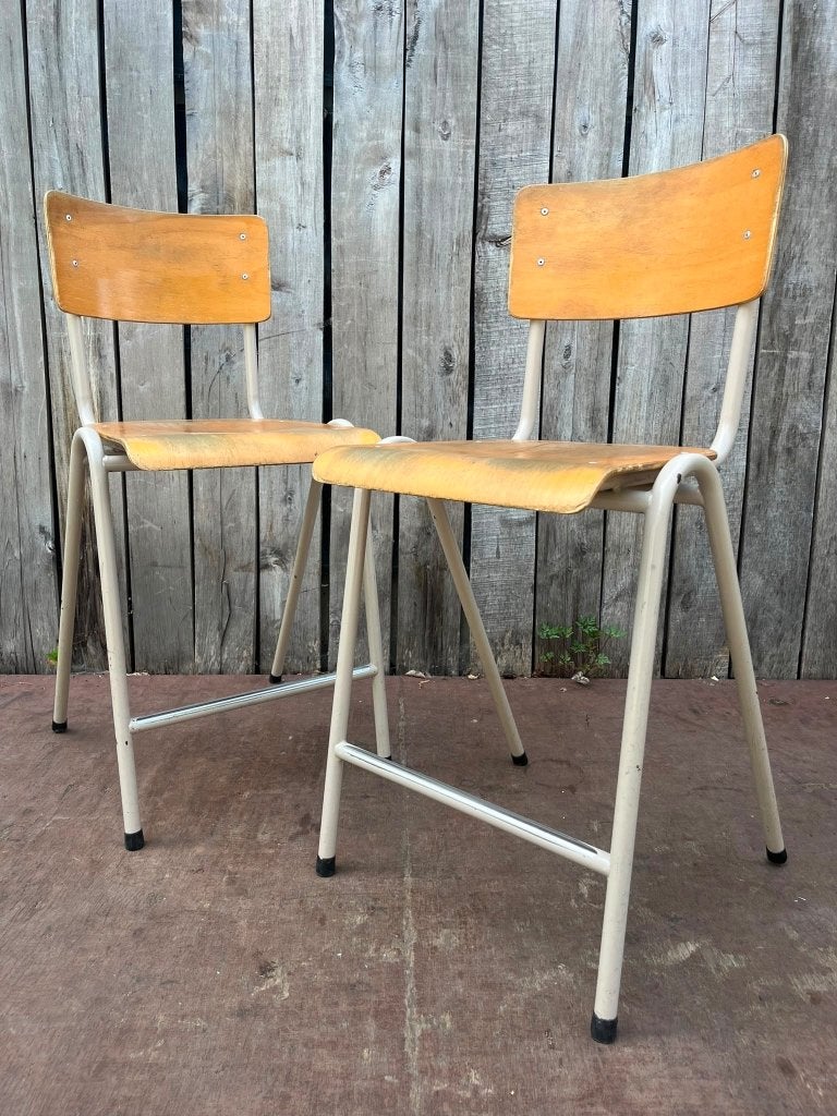 Stapelbare vintage barkruk 60 cm zithoogte |19 op voorraad