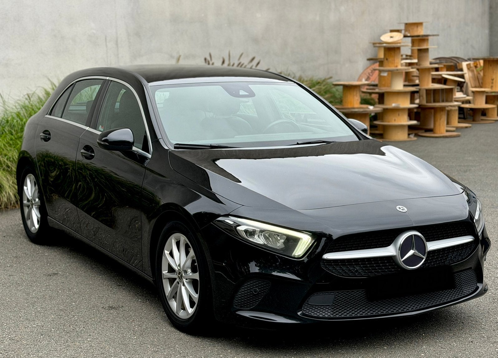 Mercedes A180 benzine euro6d Automaat/2020/Navi/Led.., Auto's, Mercedes-Benz, 4 cilinders, Leder en Stof, Zwart, 1365 kg