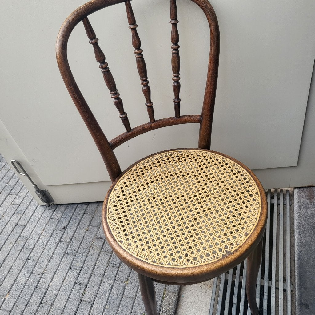 Chaise Thonet, Antiquités & Art, Antiquités | Meubles | Chaises & Canapés, Enlèvement