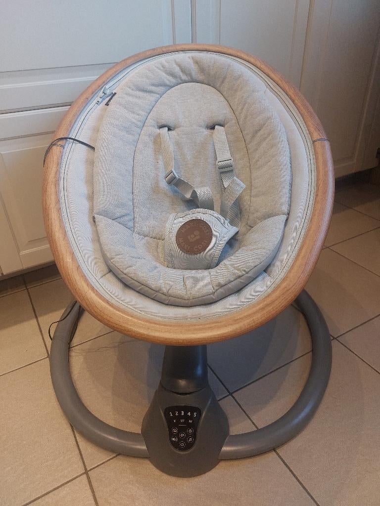 Maxi-Cosi Casia elektrische baby schommelstoel, Kinderen en Baby's, Schommelstoel, Verstelbaar, Zo goed als nieuw, Ophalen