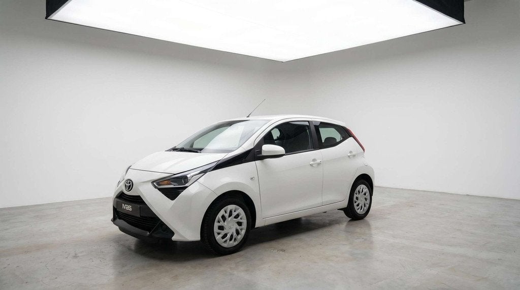 Toyota Aygo *Réservé *, Autos, Toyota, Achat, 998 cm³, Entreprise, Boîte manuelle