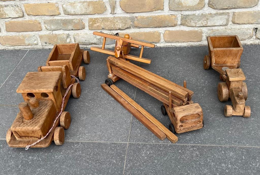 Houten speelgoed, Enlèvement