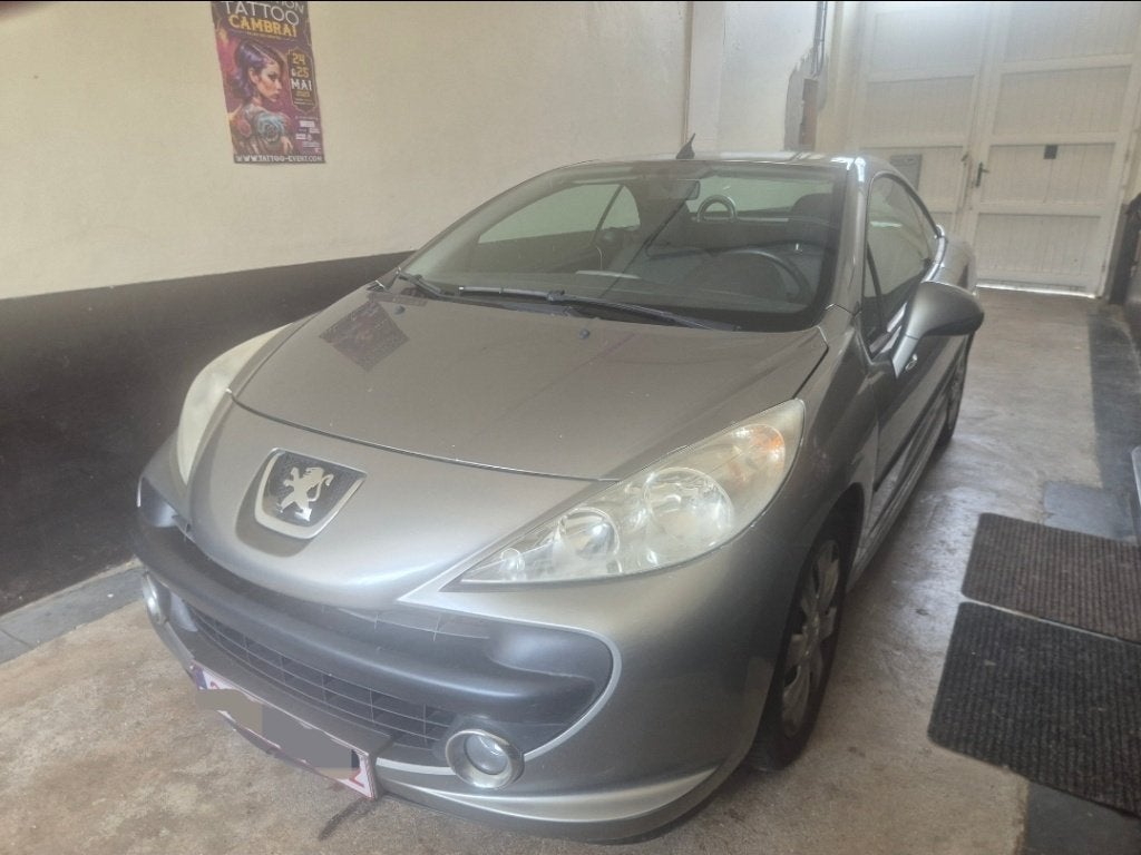 Peugeot 207cc vendre ou échanger, Autos, Argent ou Gris, Cabriolet, Boîte manuelle, Noir