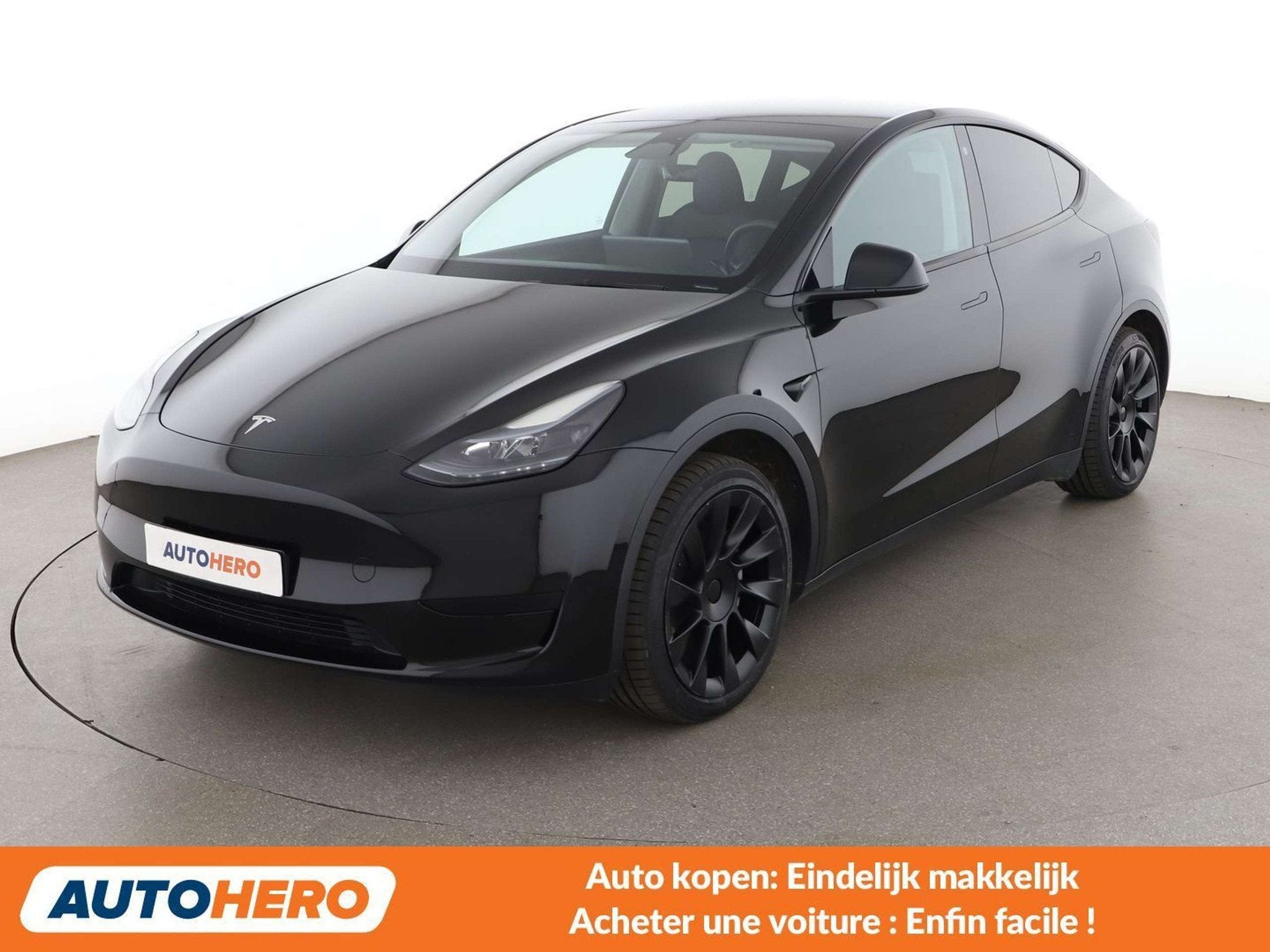 Tesla Model Y Standard Range (année de construction 2023), Autos, Cuir, 299 ch, Achat, 5 portes