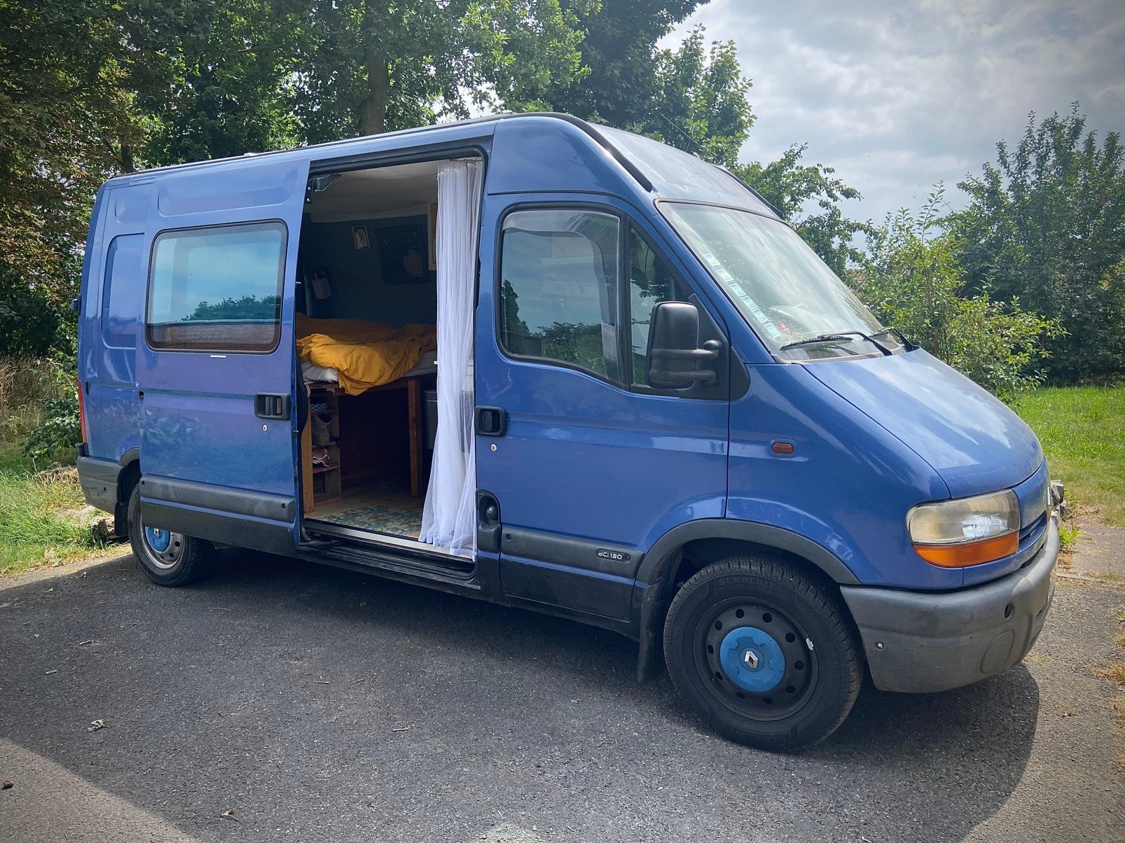 Renault Master Zelfbouw Camper (178.000 km - Off-grid), Overige merken, Buscamper of Camperbus, Tot en met 2, Diesel