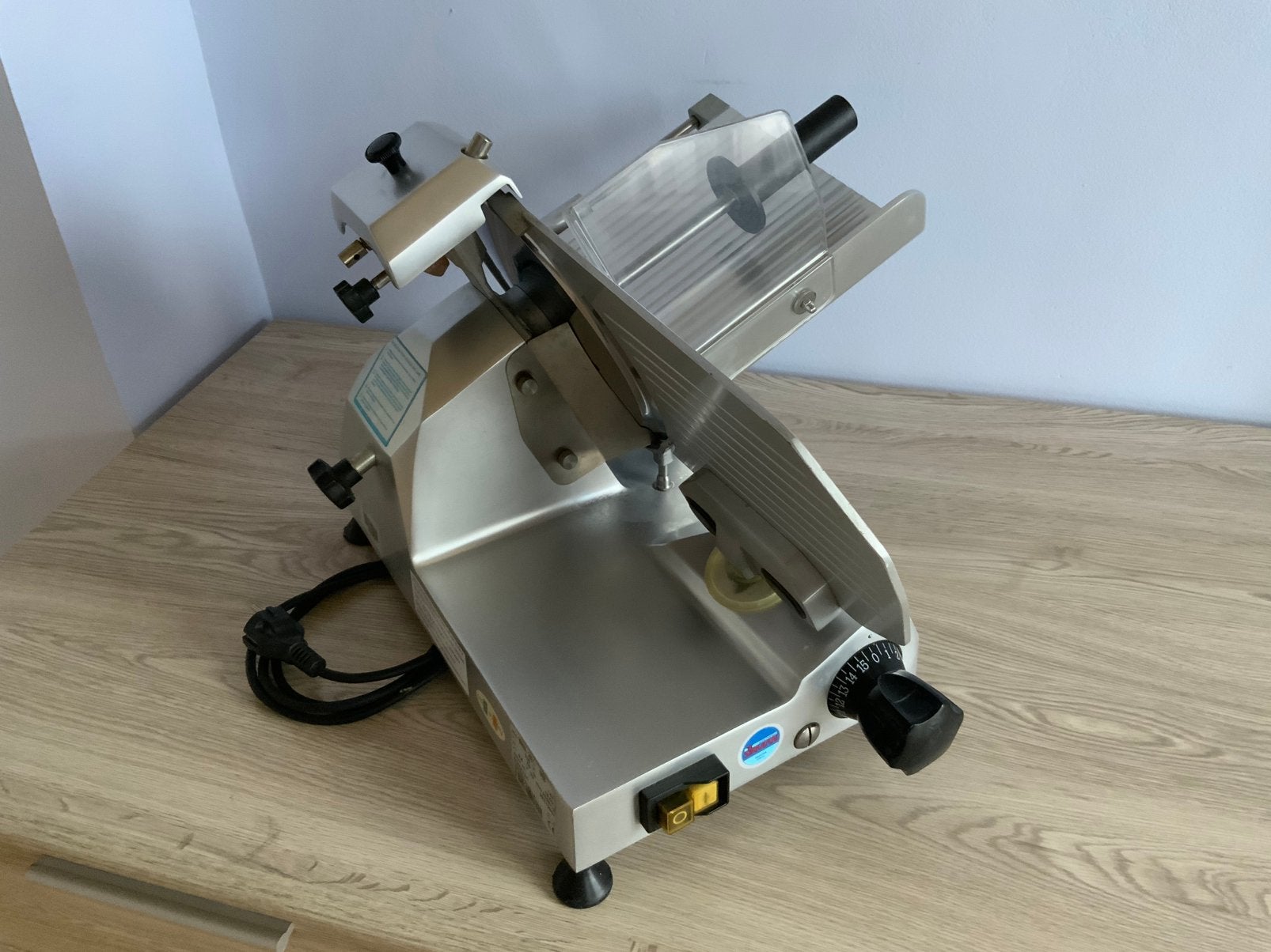 Snijmachine, Enlèvement