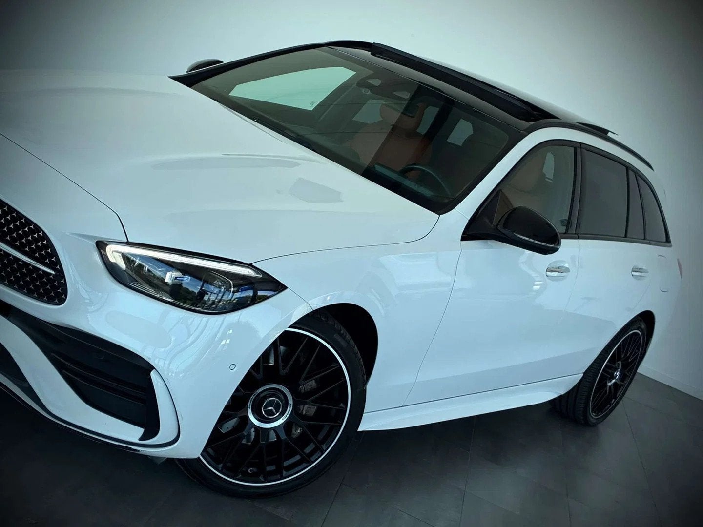Mercedes-Benz C-CLASS 300 e PHEV BREAK PACK AMG-1ERPRO-COCKP, Auto's, Automaat, Gebruikt, Euro 6, 4 cilinders