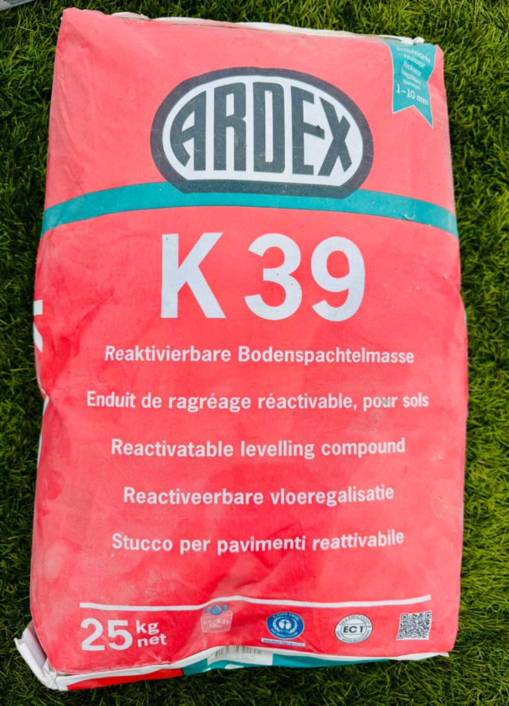 6 zakken Ardex K39 egalisatie / vloeruitvlakmassa – 25 kg, Doe-het-zelf en Bouw, Tegels, Ophalen, Nieuw, Overige materialen