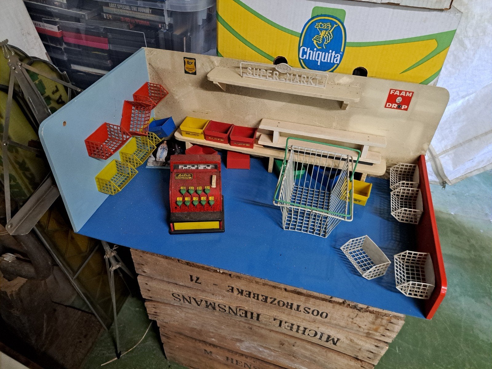 Oud winkeltje, Ophalen