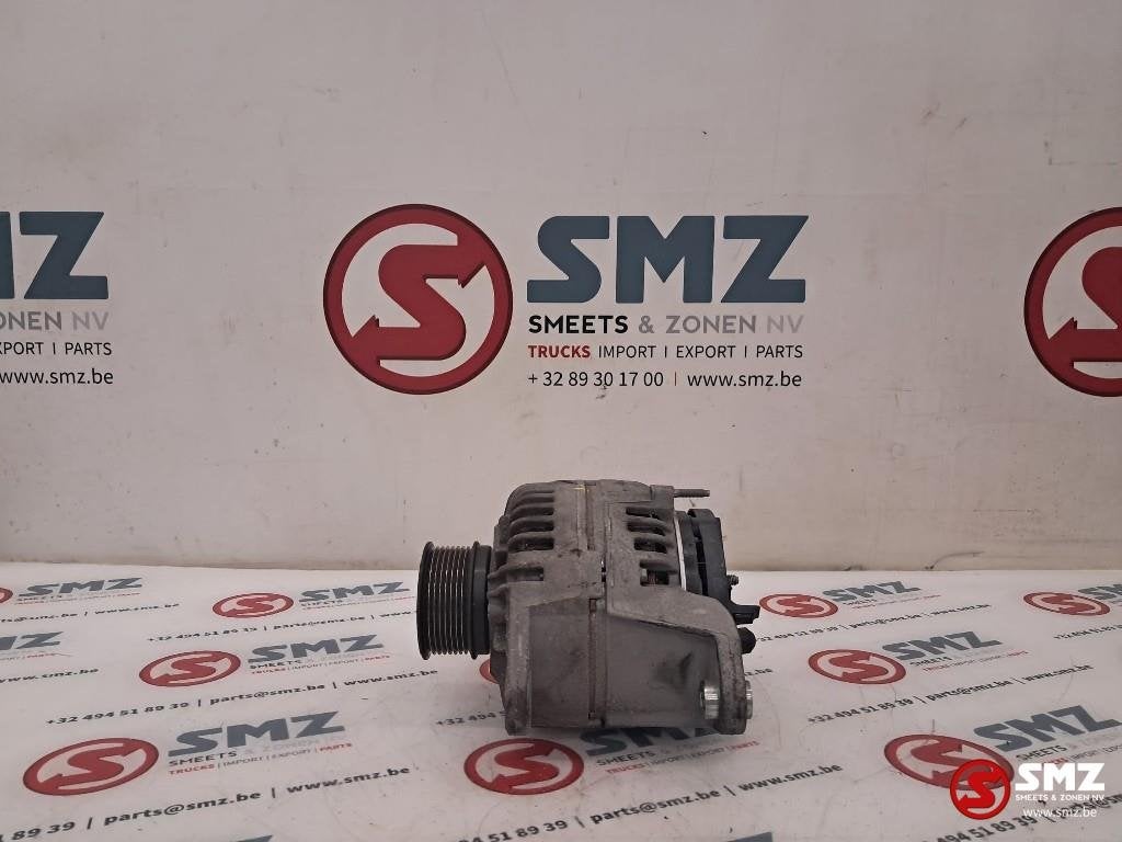 Occ alternator DTI13 Renault, Auto-onderdelen, Gebruikt, Renault, Motor en Accessoires