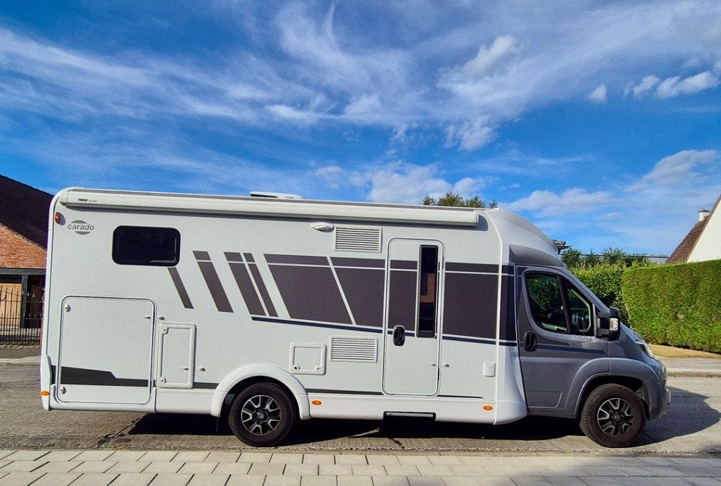 Carado T 447 Pro+ Camper Hymer @motomobilia 1 jaar garantie, Caravans en Kamperen, Mobilhomes, Bedrijf, Koelkast, 7 tot 8 meter