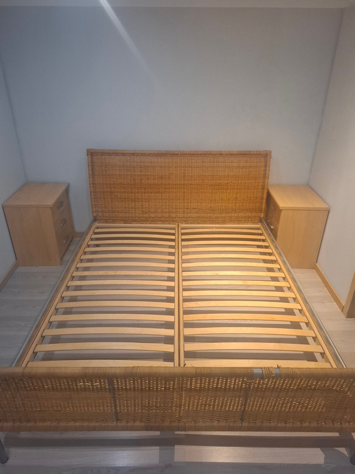 chambre a coucher, coiffeuse et table de nuit, Maison & Meubles, Chambre à coucher | Chambres à coucher complètes, Enlèvement