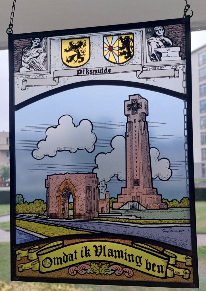 Glas-in-loodraam 'IJzertoren Diksmuide' (1946-1986), Ophalen of Verzenden, Overige soorten, Kunstobject