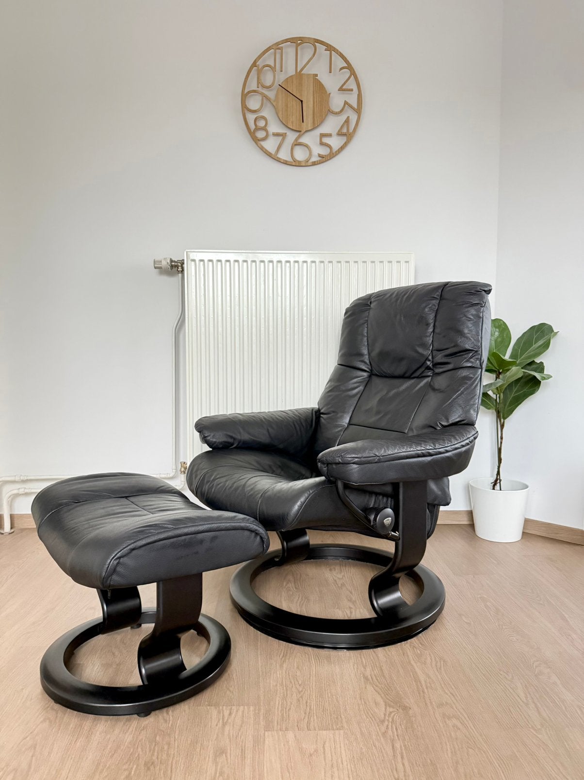 Stressless Design Fauteuil - Voetenbank - Uitstekende staat, Huis en Inrichting, Minder dan 75 cm, Zo goed als nieuw, 50 tot 75 cm