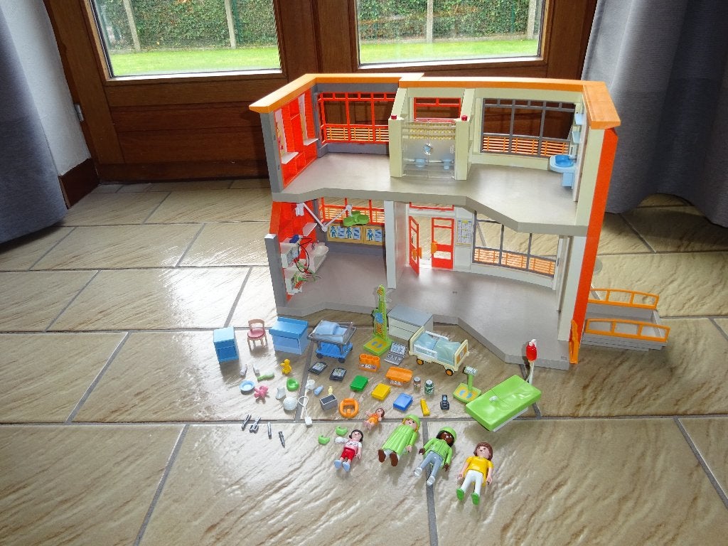 Playmobil ziekenhuis, Ophalen of Verzenden, Zo goed als nieuw, Complete set, Gebouw