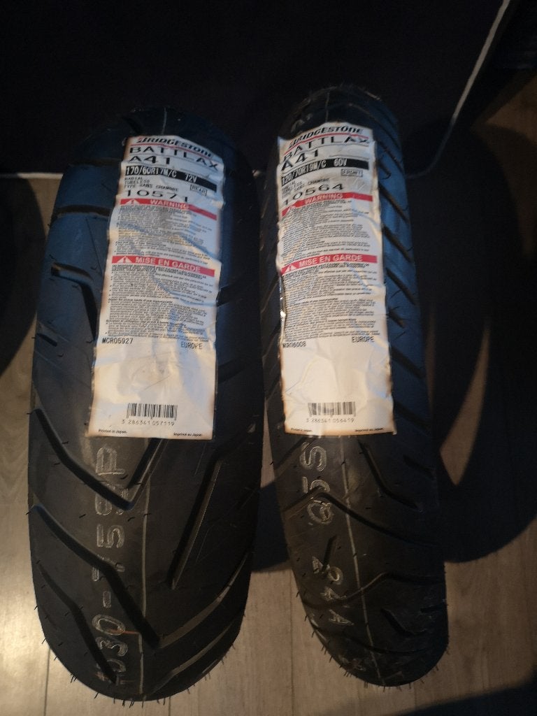 Se neuf de Bridgestone Adventure A41, Motos, Enlèvement, Neuf