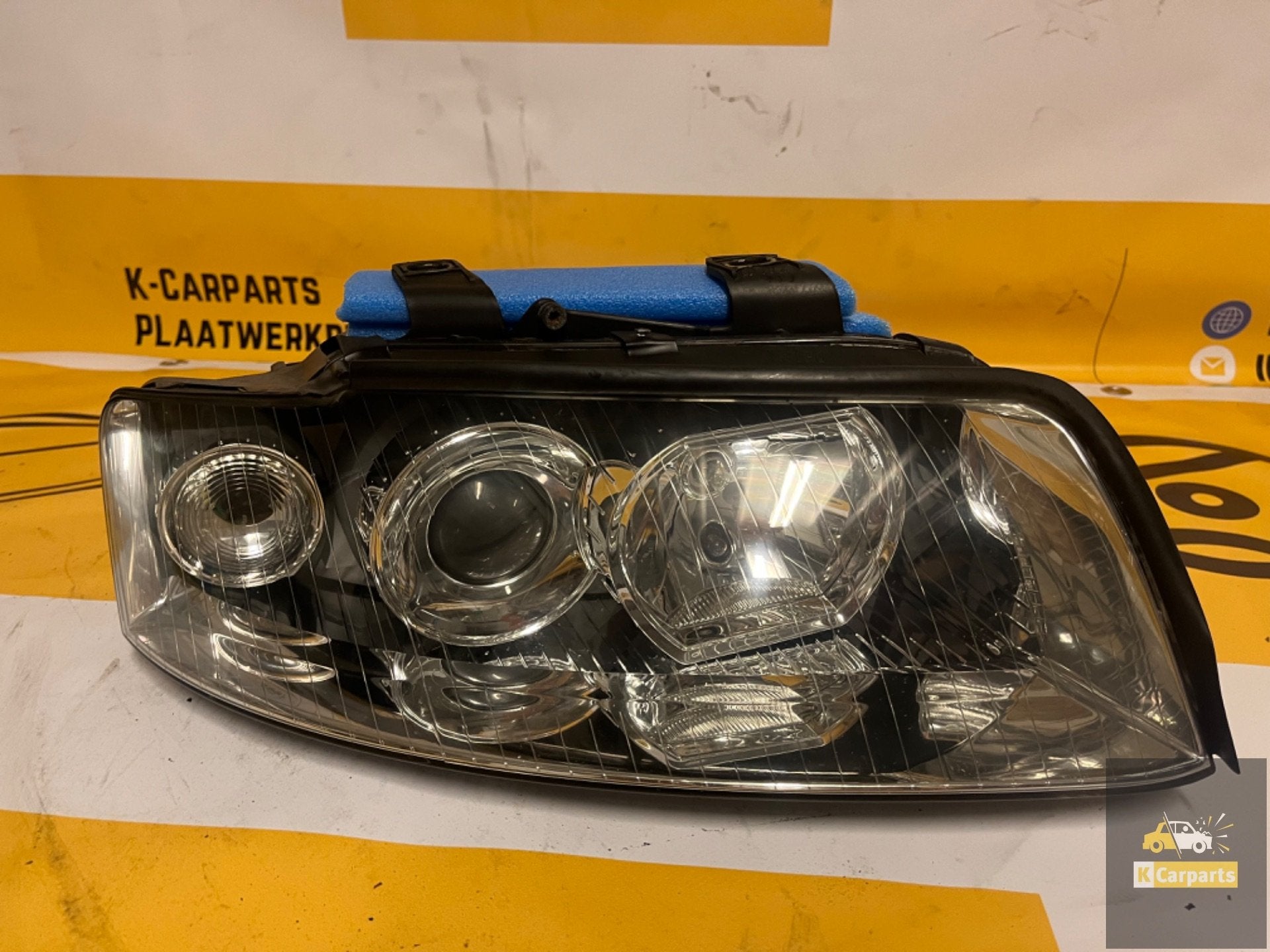 Phare halog ne droit Audi A4 8E 8E0941004F, Autos : Pièces & Accessoires, Éclairage, Audi, Utilisé